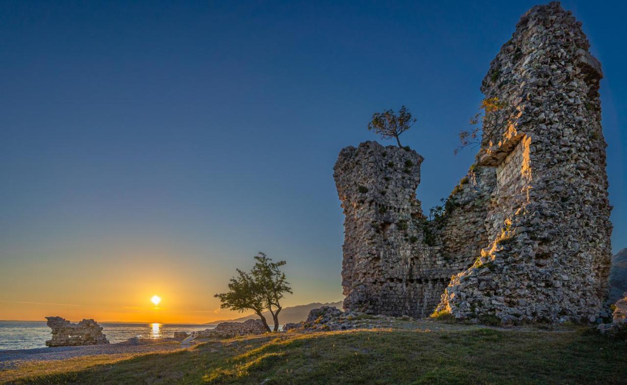 Готель Pansion Kiko Стариград-Паклениця Екстер'єр фото